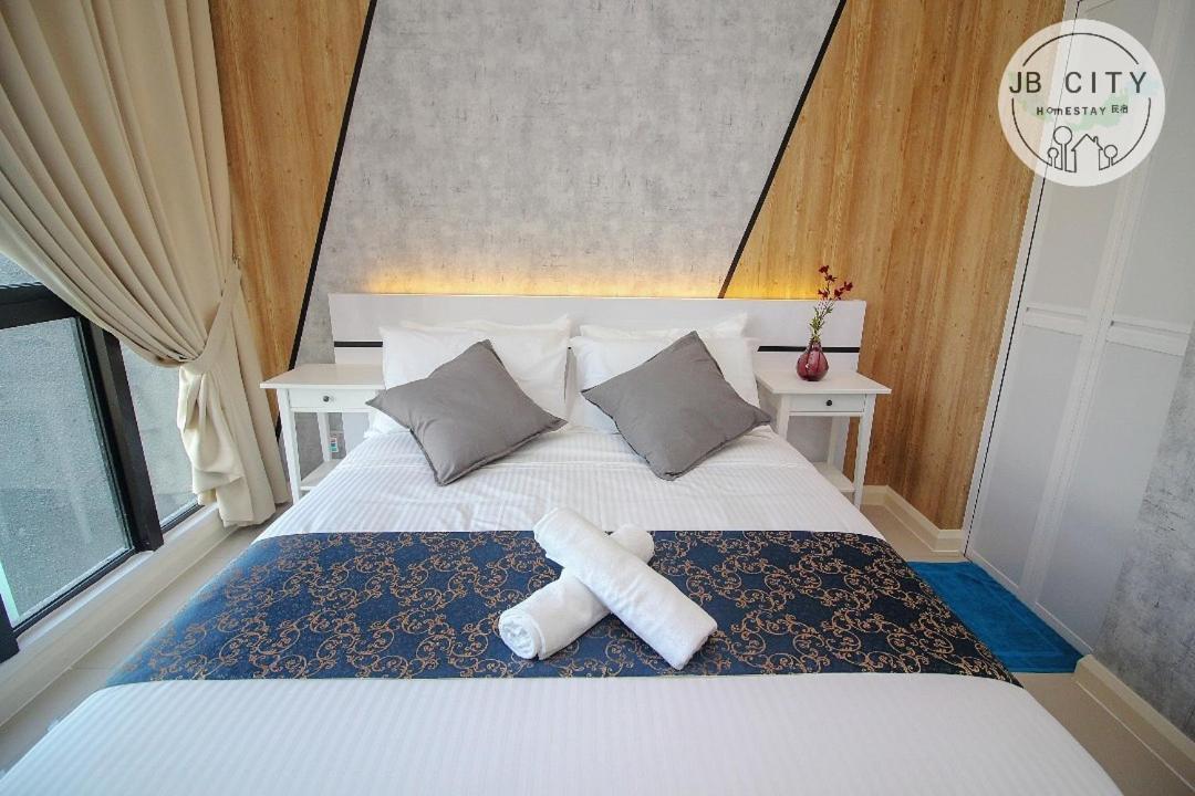 D'Pristine Suites By Rr Jbcity Нусаджая Екстериор снимка